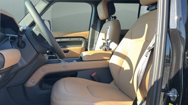 2026 Land Rover Defender X-Dynamic SE San Juan TX