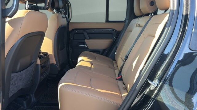 2026 Land Rover Defender X-Dynamic SE San Juan TX