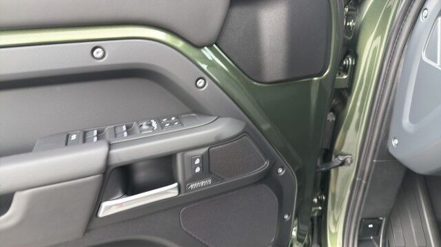 2026 Land Rover Defender X-Dynamic SE San Juan TX