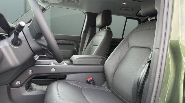 2026 Land Rover Defender X-Dynamic SE San Juan TX