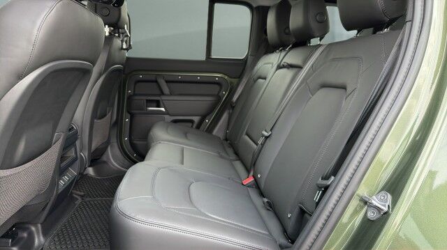 2026 Land Rover Defender X-Dynamic SE San Juan TX