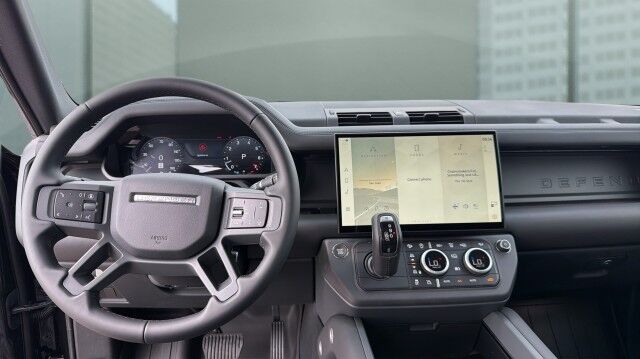 2026 Land Rover Defender X-Dynamic SE San Juan TX