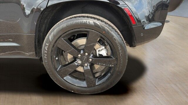 2026 Land Rover Defender X-Dynamic SE San Juan TX