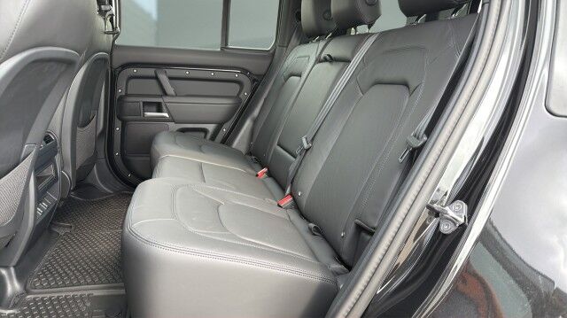 2026 Land Rover Defender X-Dynamic SE San Juan TX