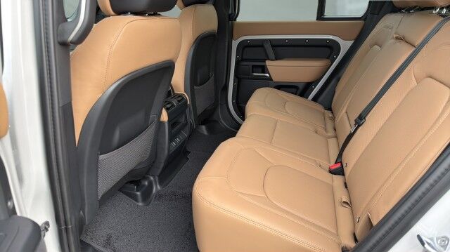 2026 Land Rover Defender X-Dynamic SE San Juan TX