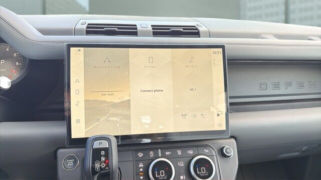 2026 Land Rover Defender X-Dynamic SE San Juan TX