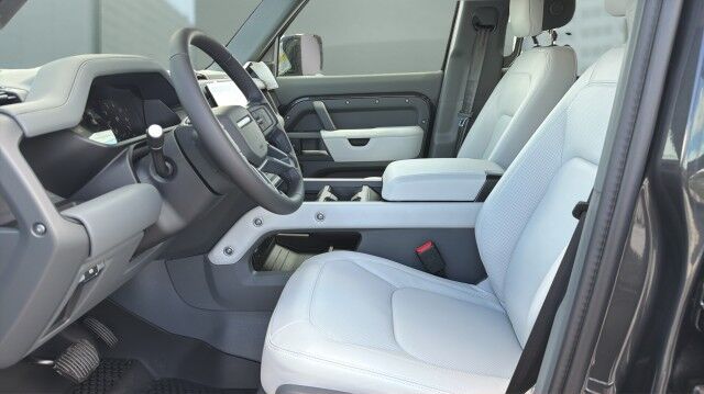 2026 Land Rover Defender X-Dynamic SE San Juan TX