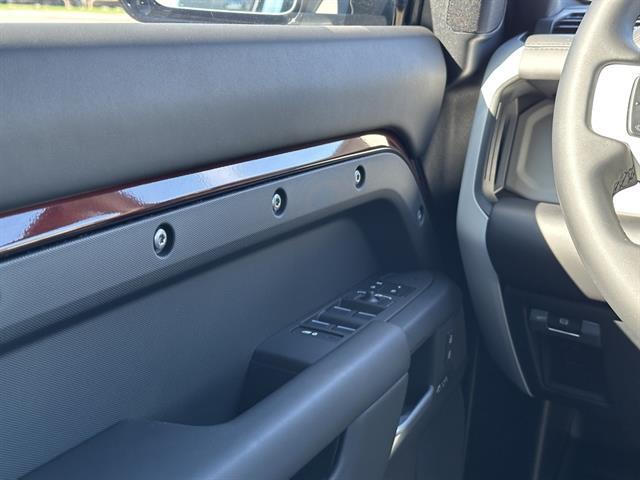 2026 Land Rover Defender X-Dynamic SE Tucson AZ