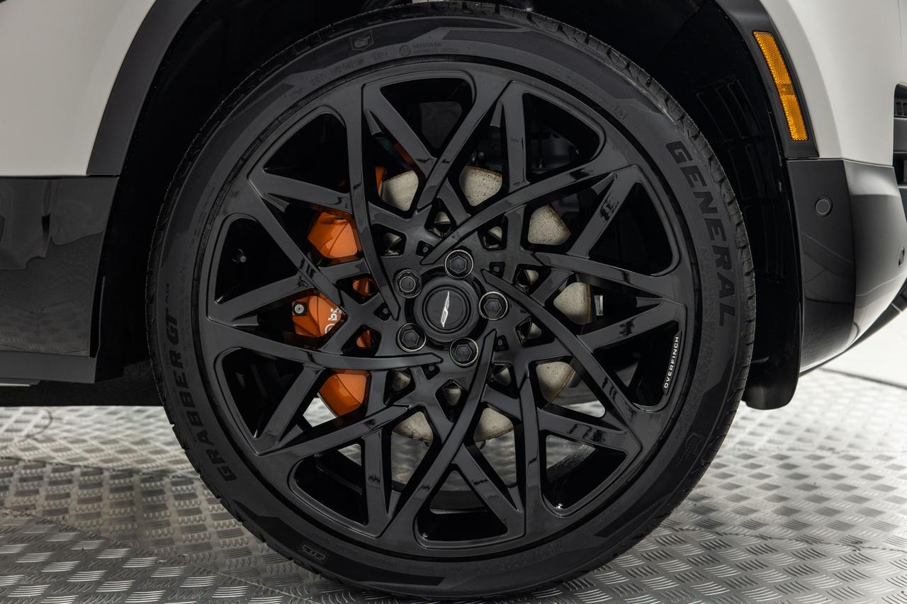 2026 Land Rover Defender X-Dynamic SE Danville VA