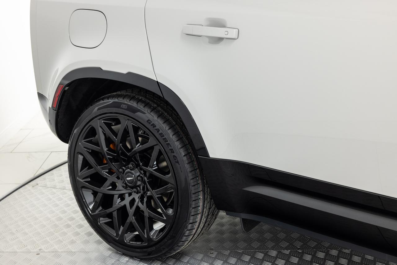 2026 Land Rover Defender X-Dynamic SE Danville VA