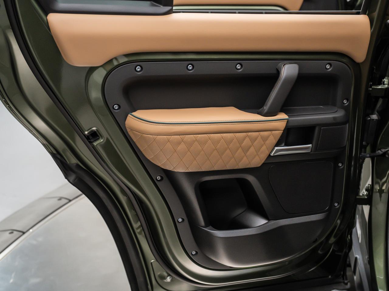 2026 Land Rover Defender X-Dynamic SE Van Nuys CA