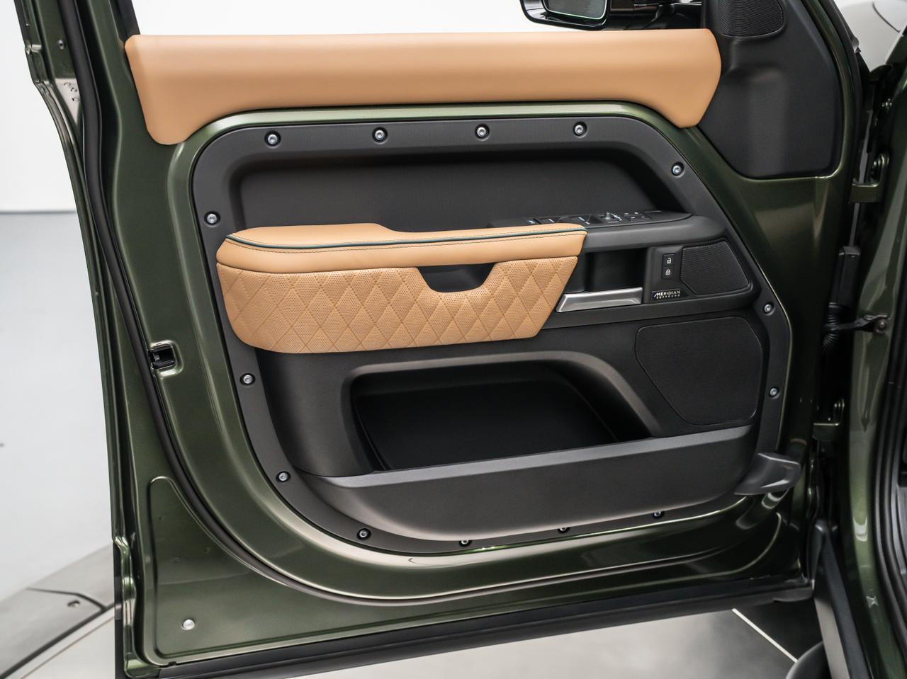 2026 Land Rover Defender X-Dynamic SE Van Nuys CA