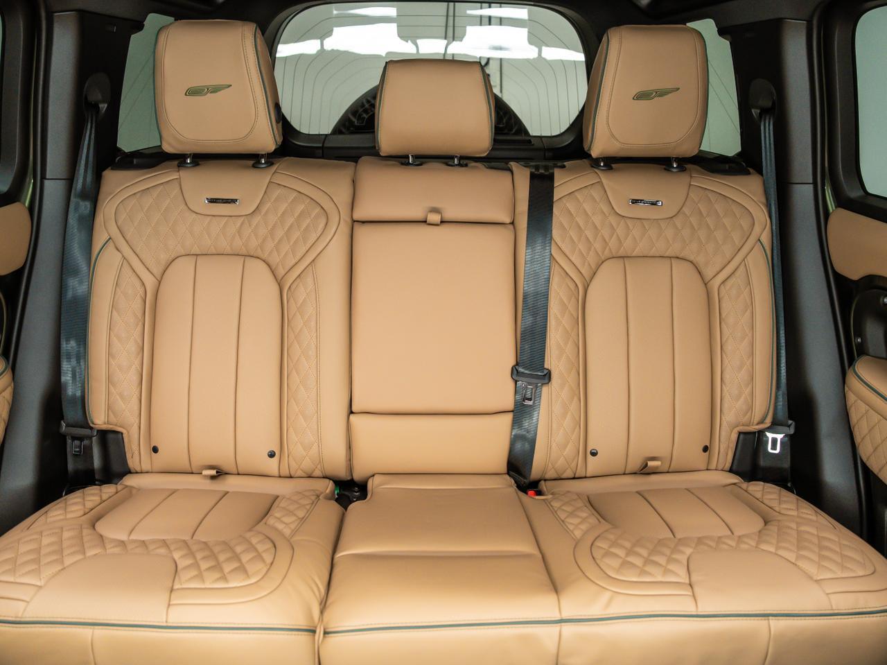 2026 Land Rover Defender X-Dynamic SE Van Nuys CA