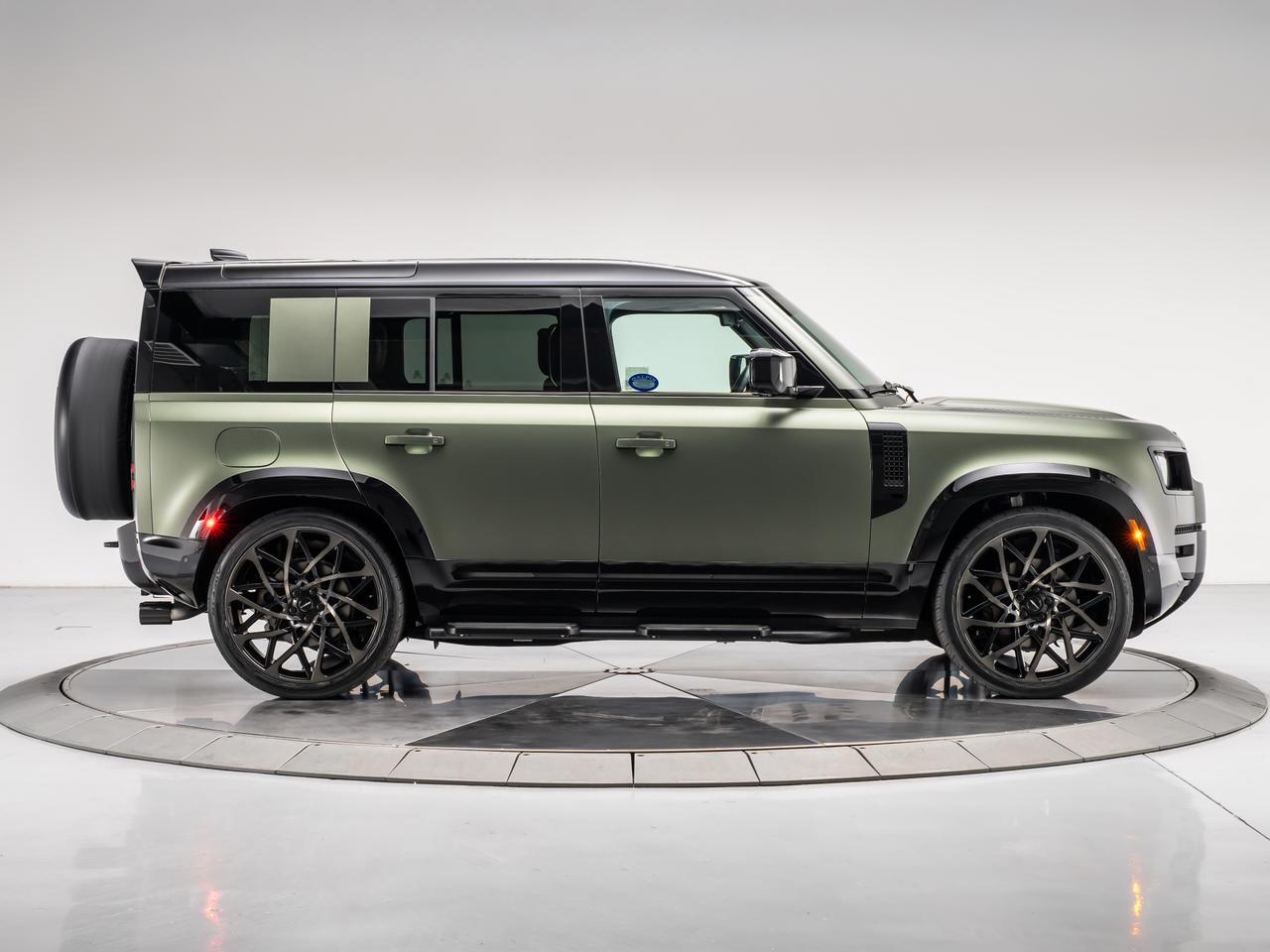 2026 Land Rover Defender X-Dynamic SE Van Nuys CA