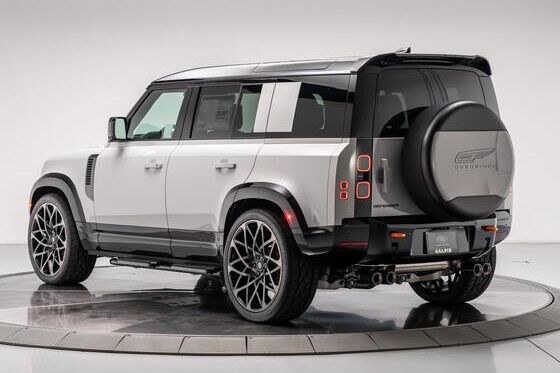 2026 Land Rover Defender X-Dynamic SE