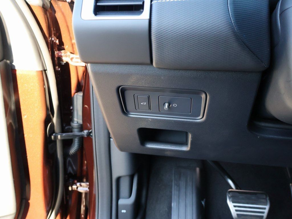 2026 Land Rover Discovery San Clemente CA