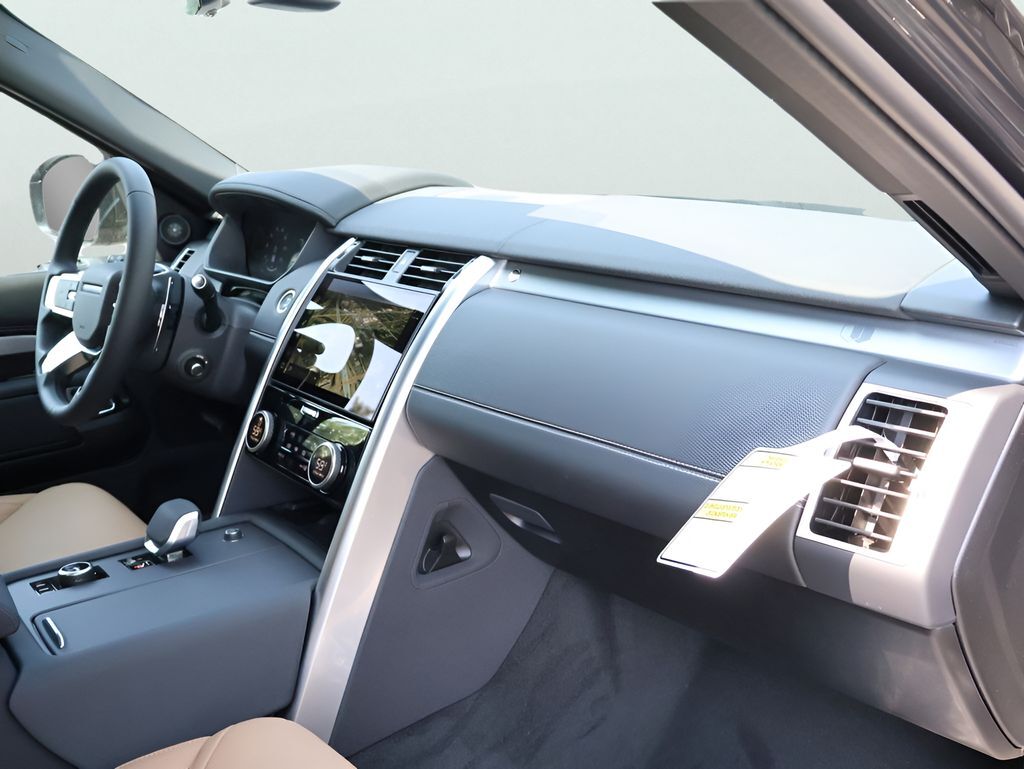 2026 Land Rover Discovery San Clemente CA