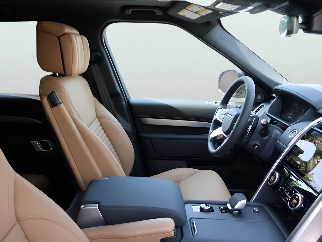 2026 Land Rover Discovery San Clemente CA