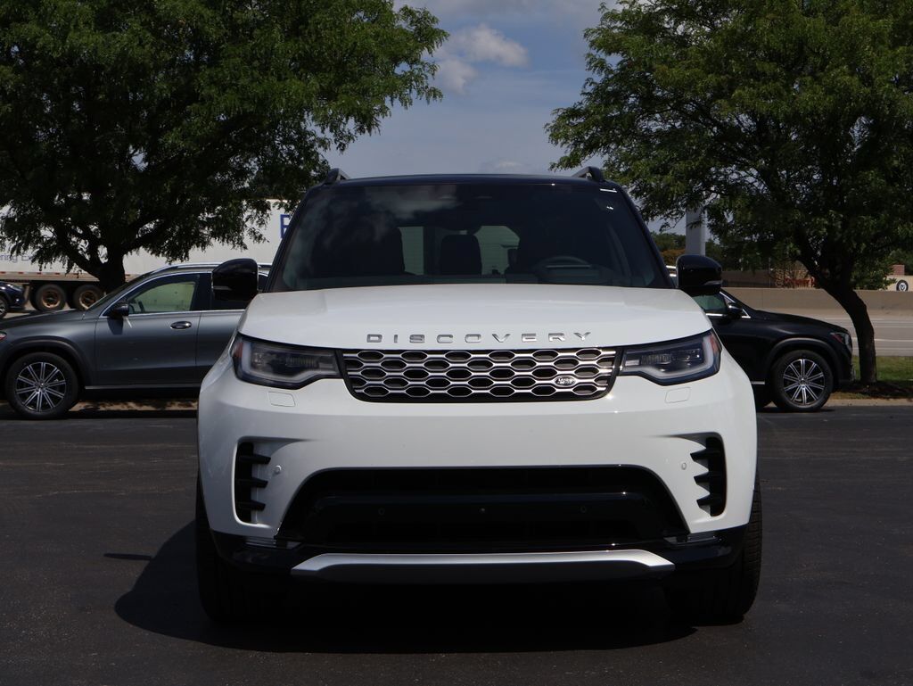 2026 Land Rover Discovery