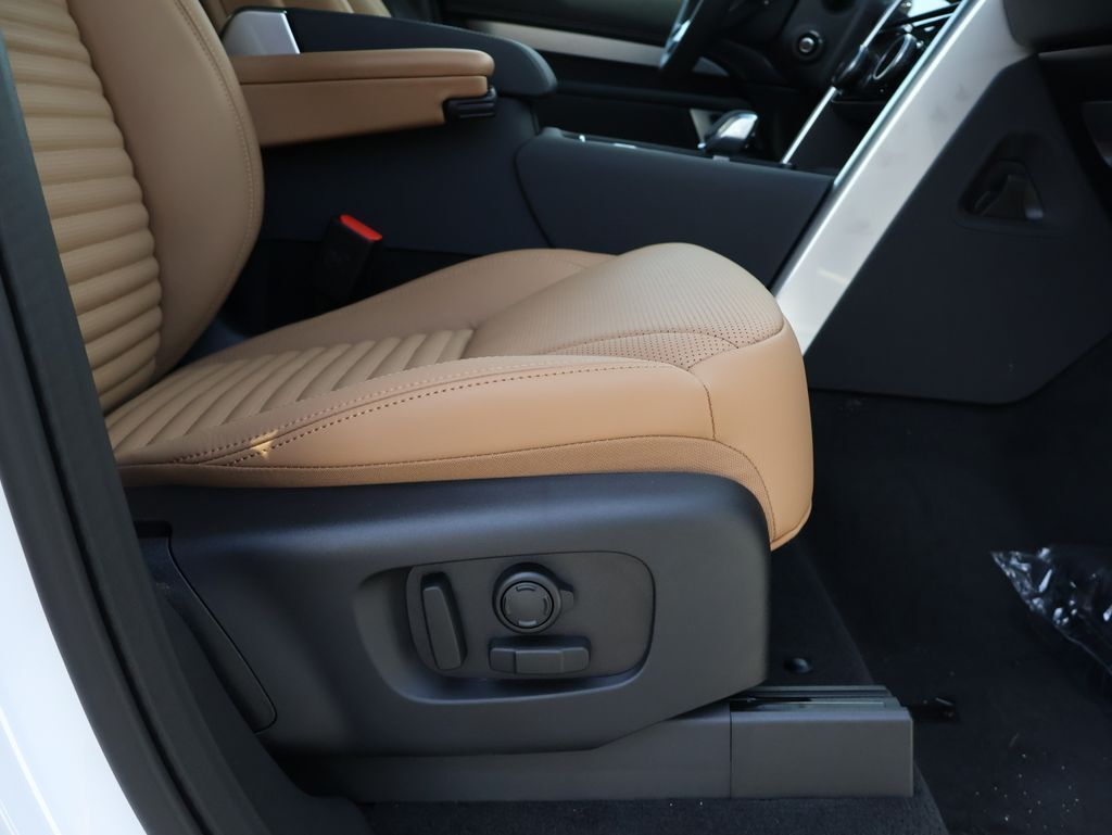 2026 Land Rover Discovery San Clemente CA