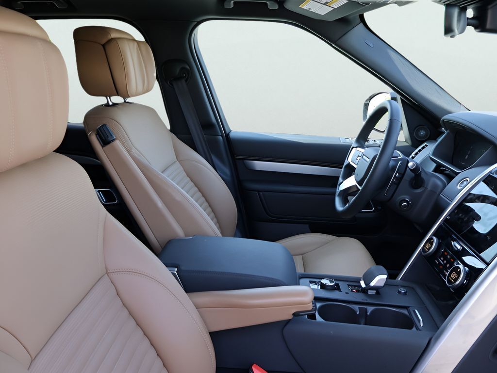 2026 Land Rover Discovery San Clemente CA