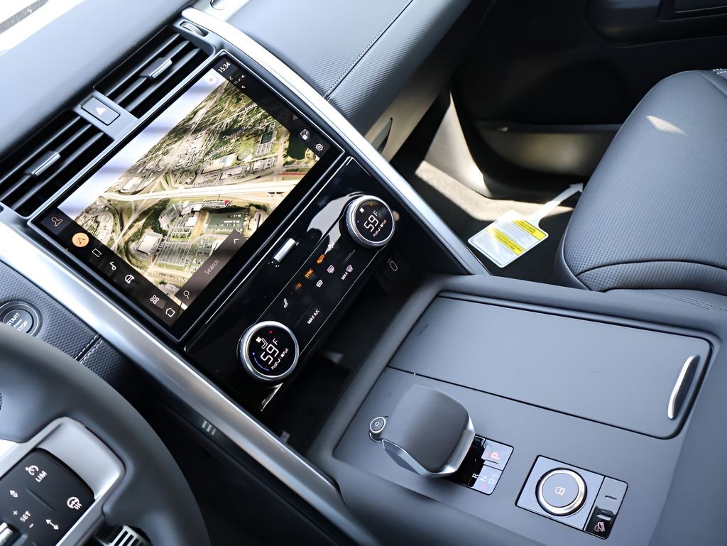 2026 Land Rover Discovery Dynamic SE San Clemente CA