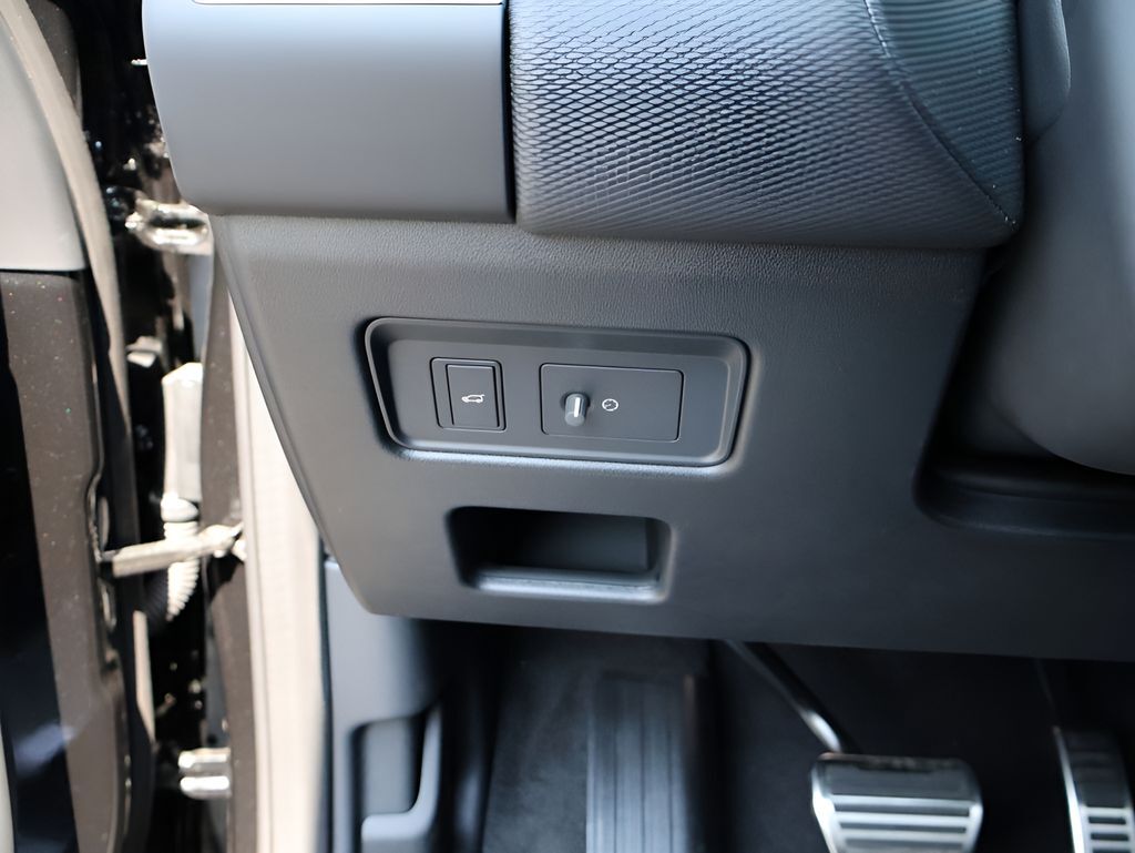 2026 Land Rover Discovery Dynamic SE San Clemente CA
