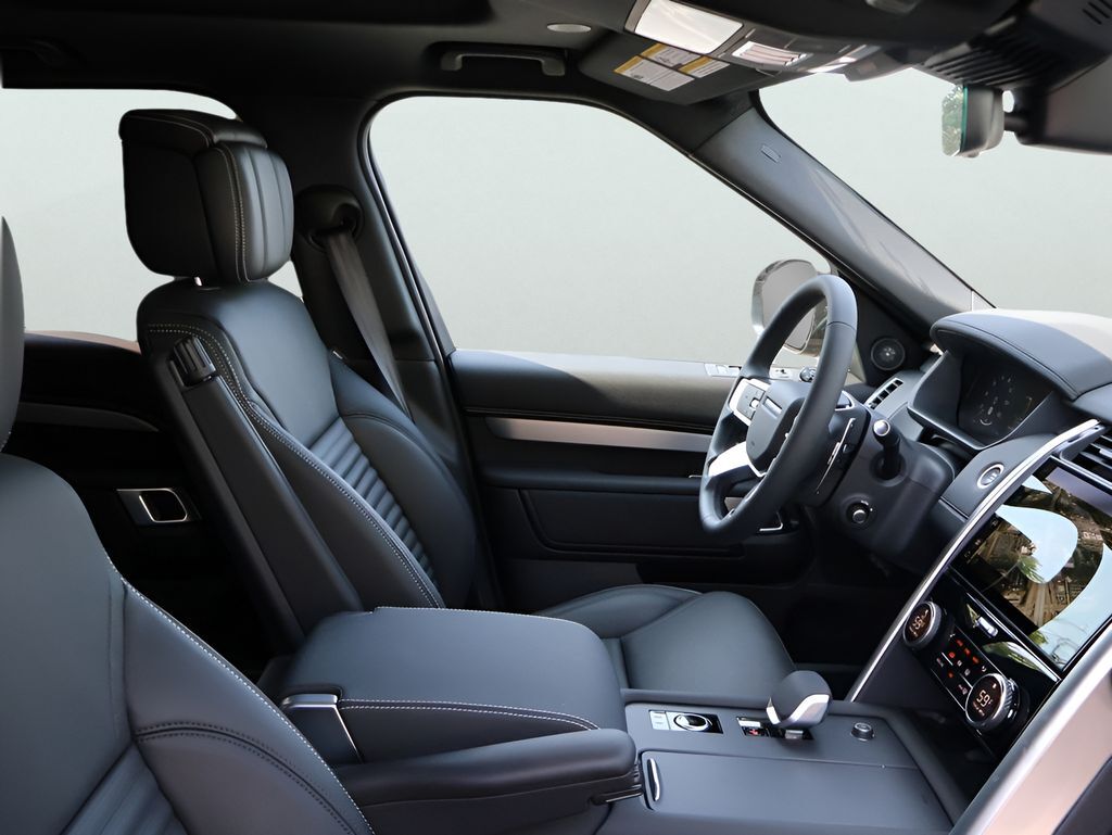 2026 Land Rover Discovery Dynamic SE San Clemente CA