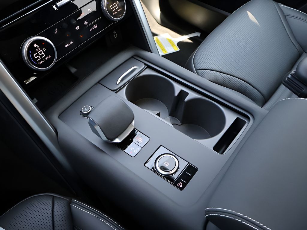 2026 Land Rover Discovery Dynamic SE San Clemente CA