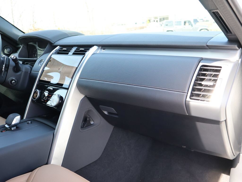 2026 Land Rover Discovery Dynamic SE San Clemente CA