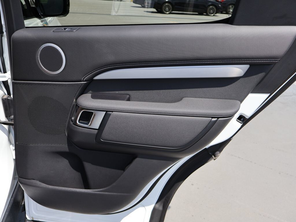 2026 Land Rover Discovery Dynamic SE San Clemente CA