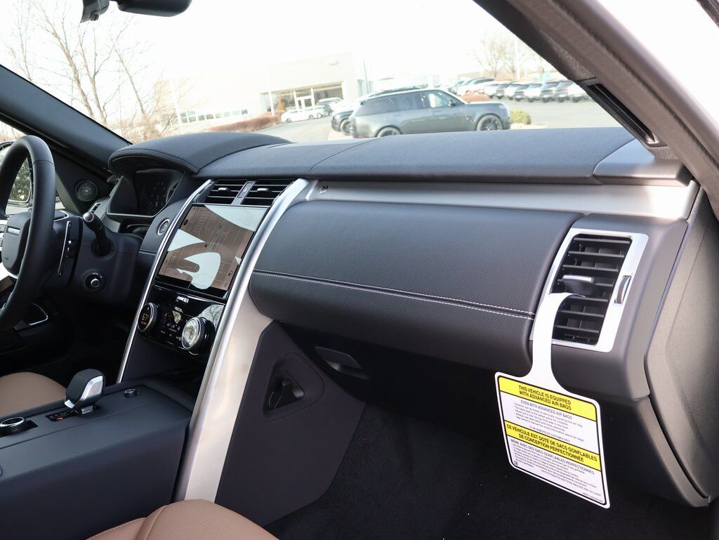 2026 Land Rover Discovery Dynamic SE San Clemente CA