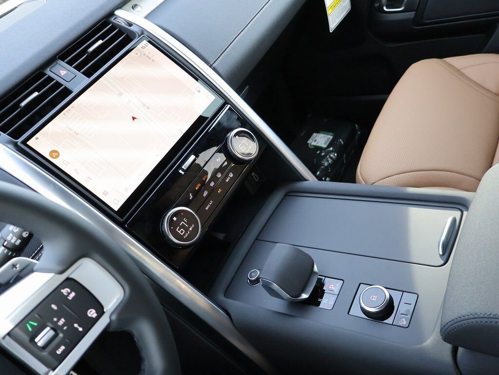 2026 Land Rover Discovery Dynamic SE San Clemente CA