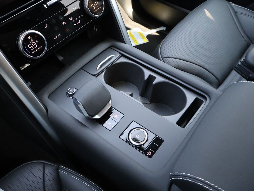 2026 Land Rover Discovery Dynamic SE San Clemente CA