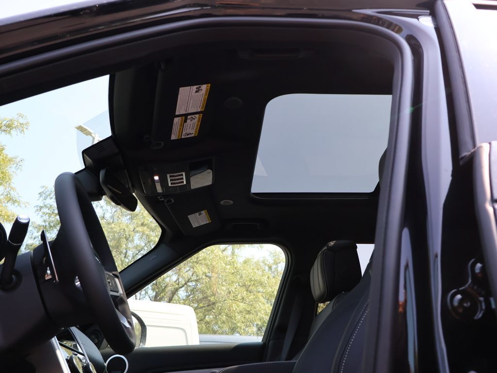 2026 Land Rover Discovery Dynamic SE San Clemente CA