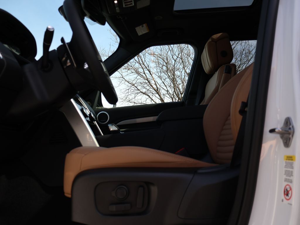 2026 Land Rover Discovery Dynamic SE San Clemente CA