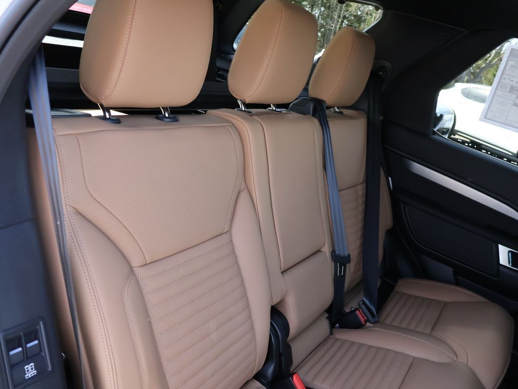 2026 Land Rover Discovery Dynamic SE San Clemente CA