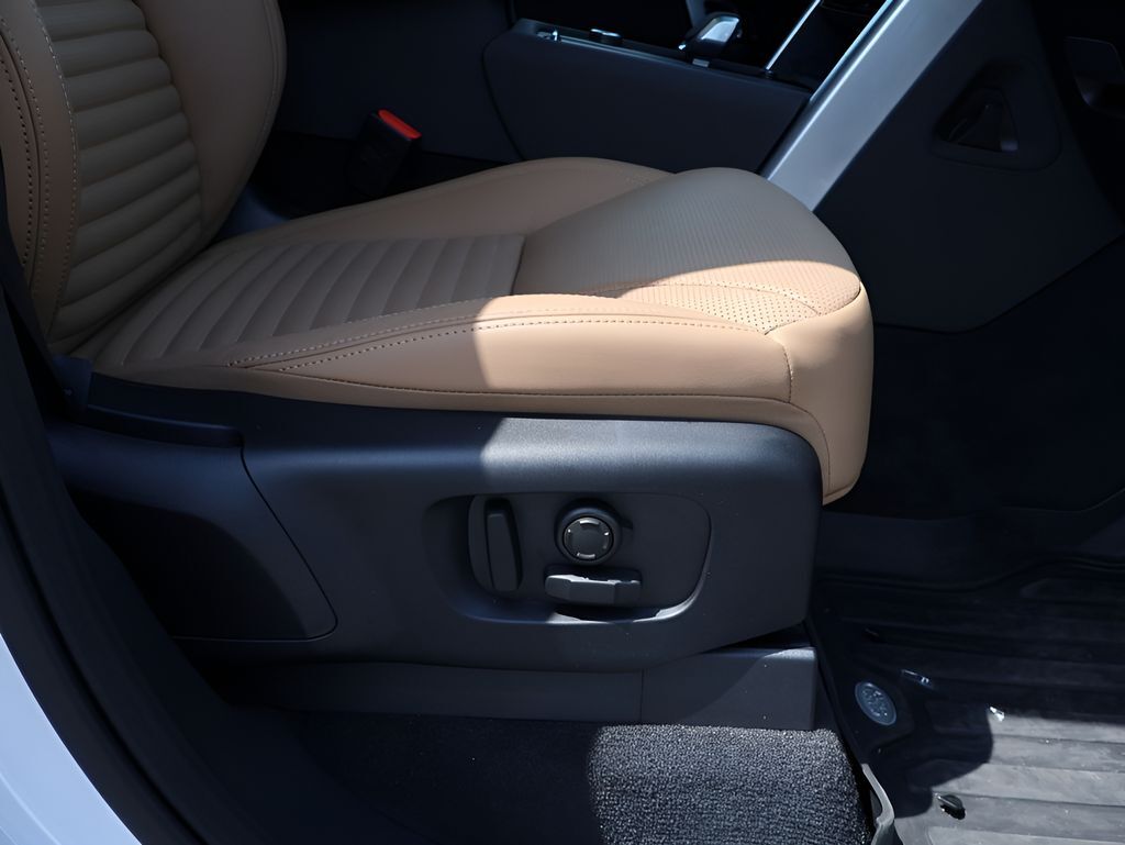 2026 Land Rover Discovery Dynamic SE San Clemente CA