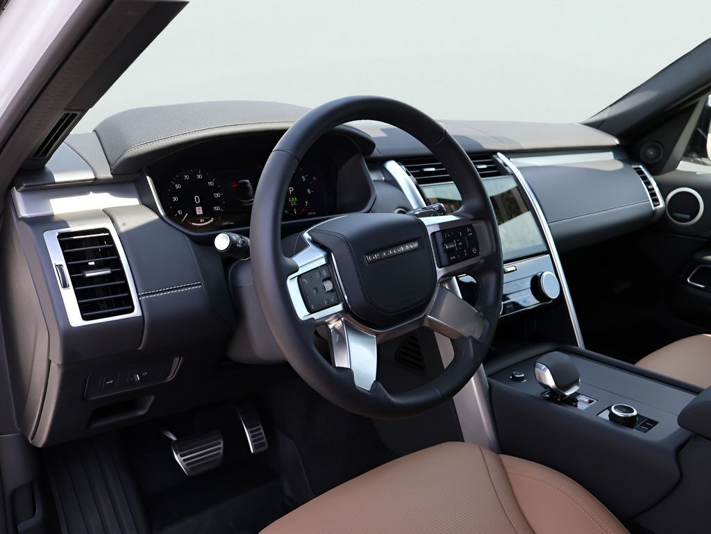 2026 Land Rover Discovery Dynamic SE San Clemente CA