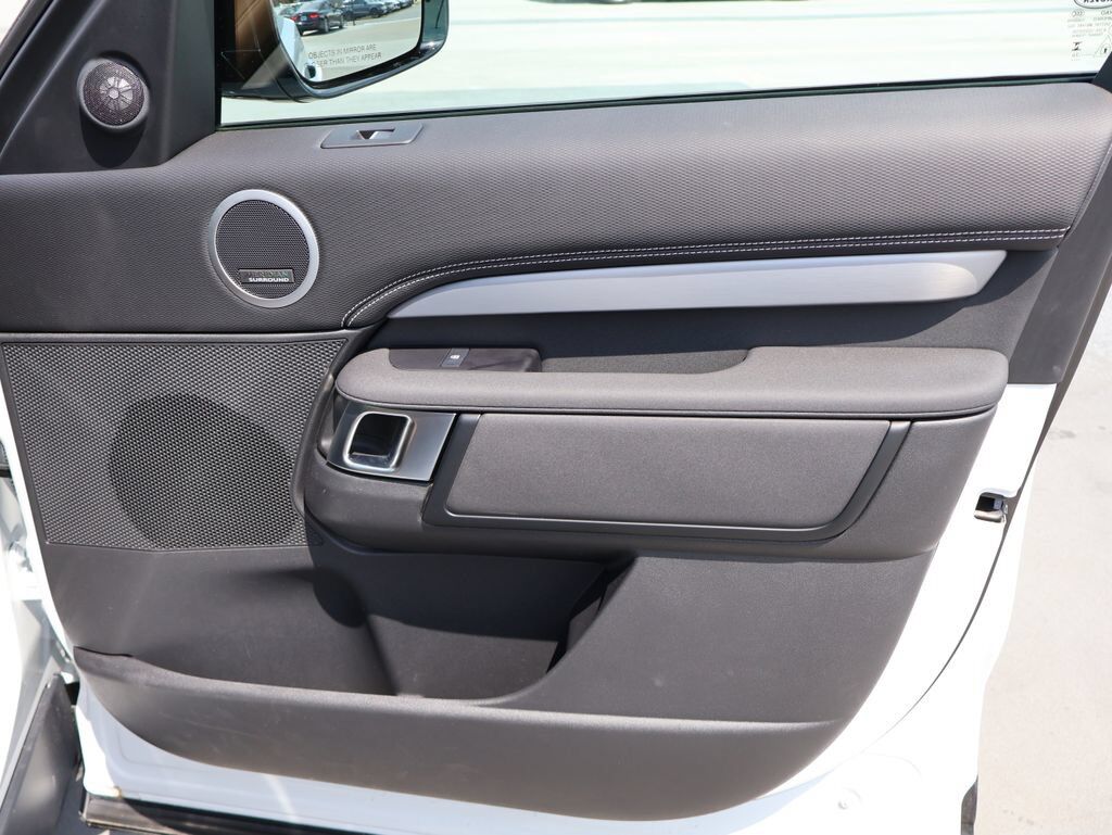 2026 Land Rover Discovery Dynamic SE San Clemente CA
