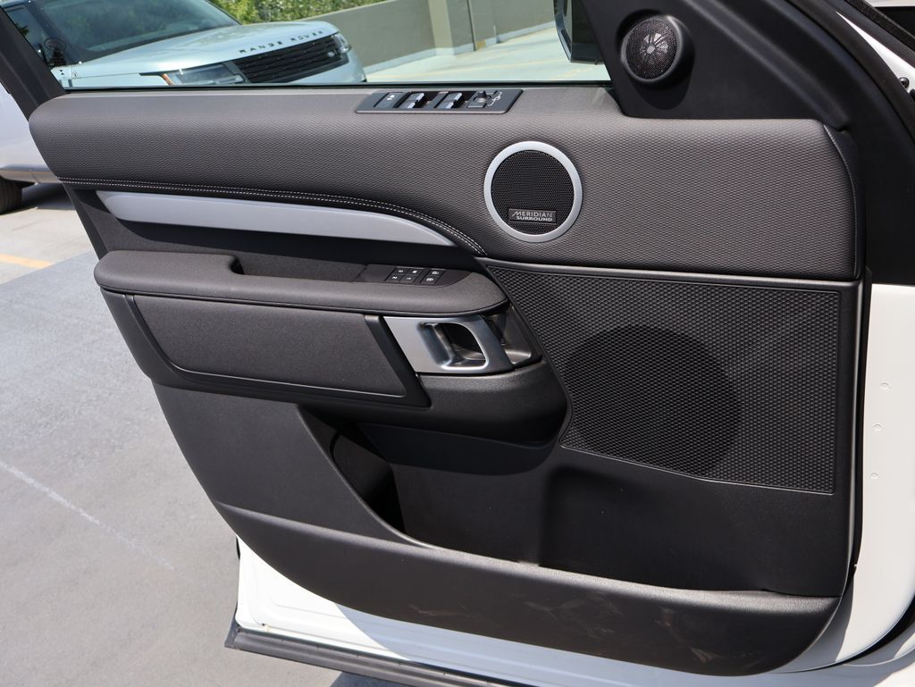 2026 Land Rover Discovery Dynamic SE San Clemente CA