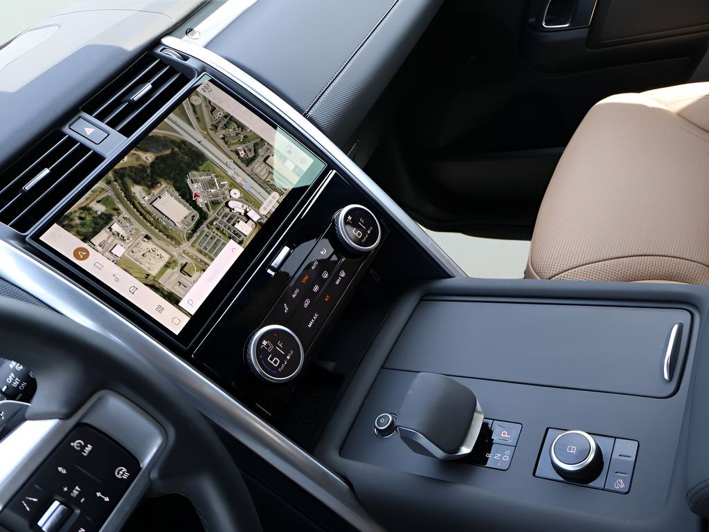 2026 Land Rover Discovery Dynamic SE San Clemente CA