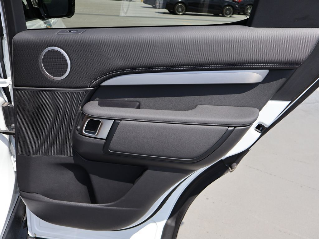 2026 Land Rover Discovery Dynamic SE San Clemente CA