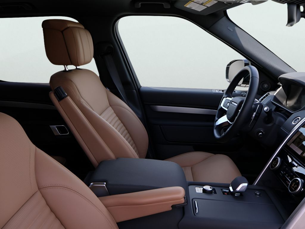 2026 Land Rover Discovery Dynamic SE San Clemente CA