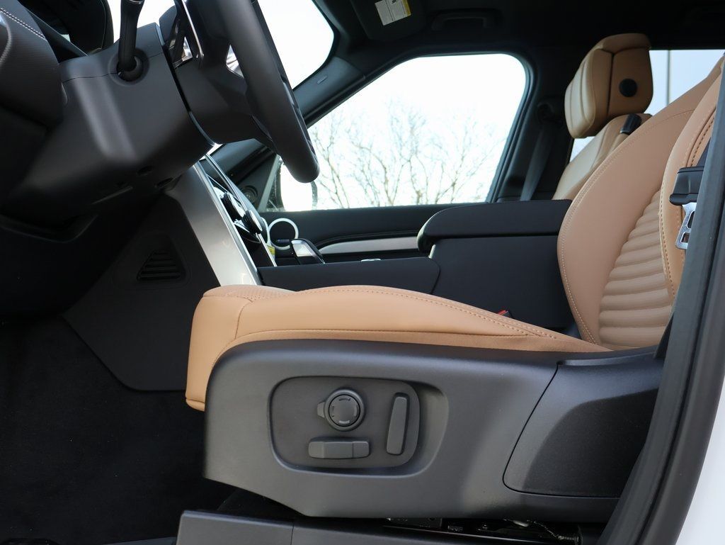 2026 Land Rover Discovery Dynamic SE San Clemente CA