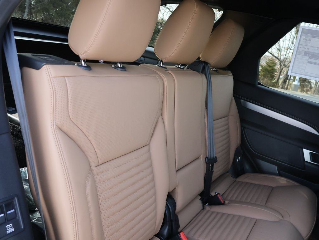 2026 Land Rover Discovery Dynamic SE San Clemente CA