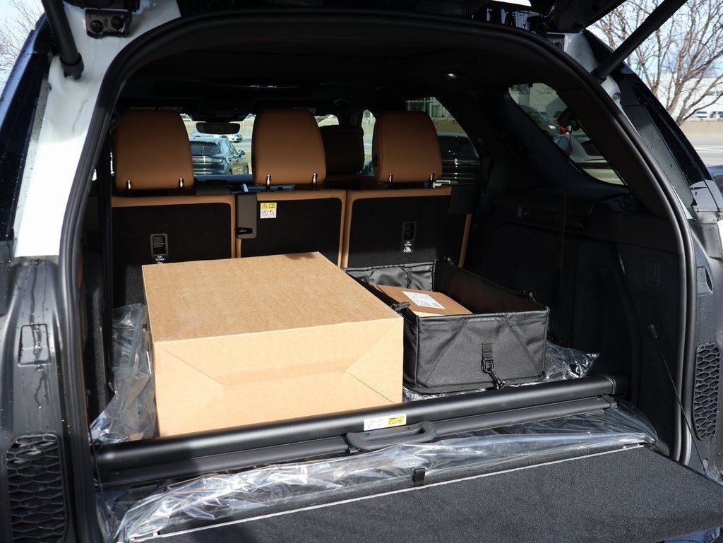 2026 Land Rover Discovery Dynamic SE San Clemente CA