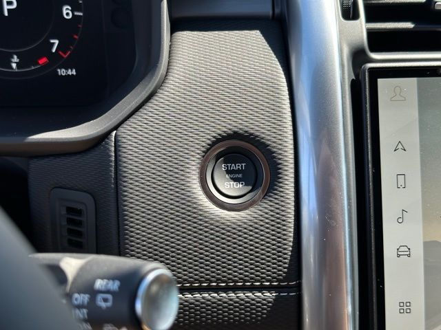 2026 Land Rover Discovery Gemini Edition Tucson AZ