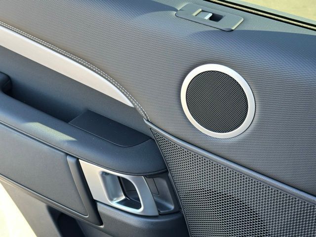 2026 Land Rover Discovery Gemini Edition Tucson AZ