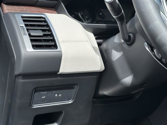 2026 Land Rover Discovery S Tucson AZ